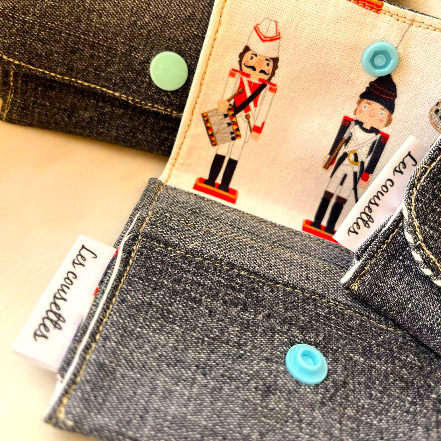 Les Cousettes - pochettes sobre